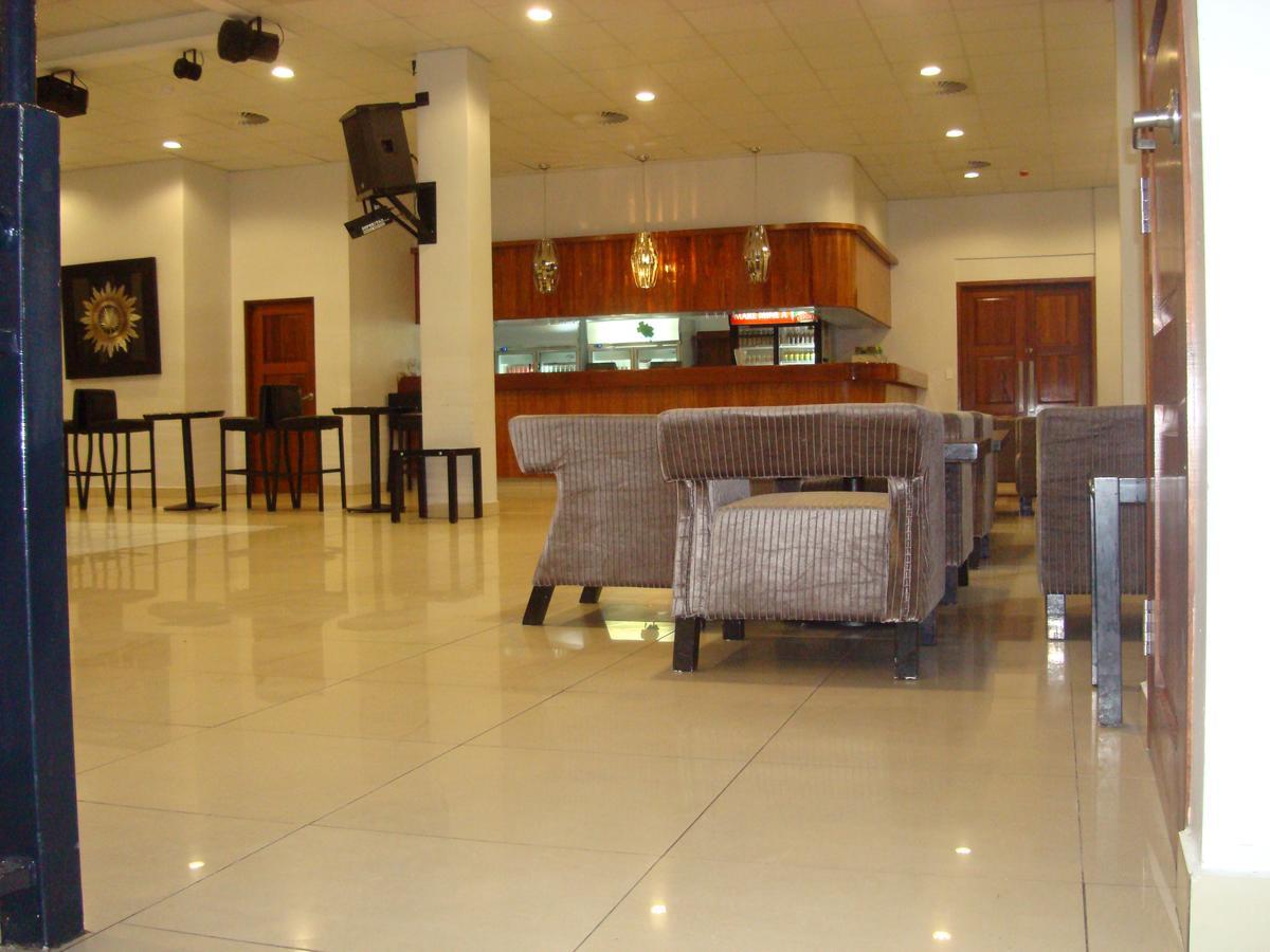 Paddy'S Hotel & Apartments Port Moresby Exterior foto